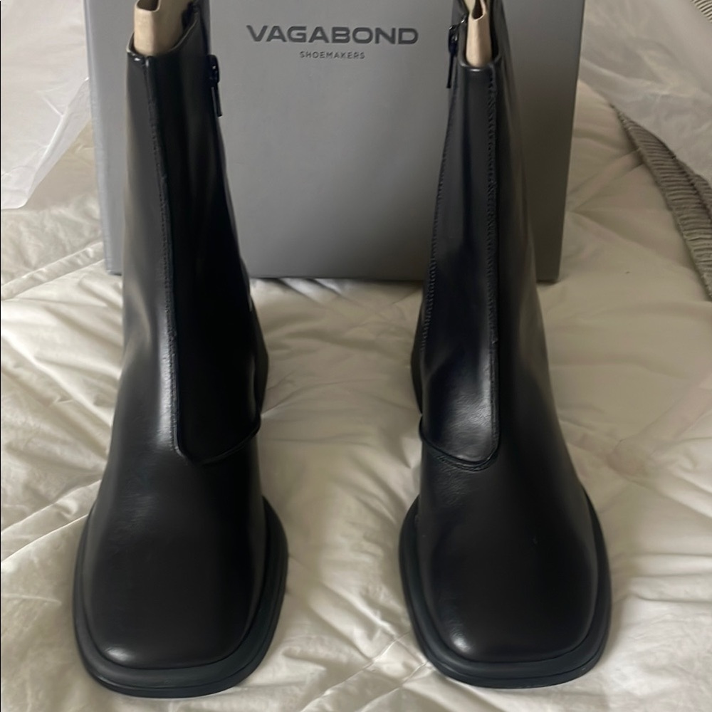 Vagabond Black Ankle Boots